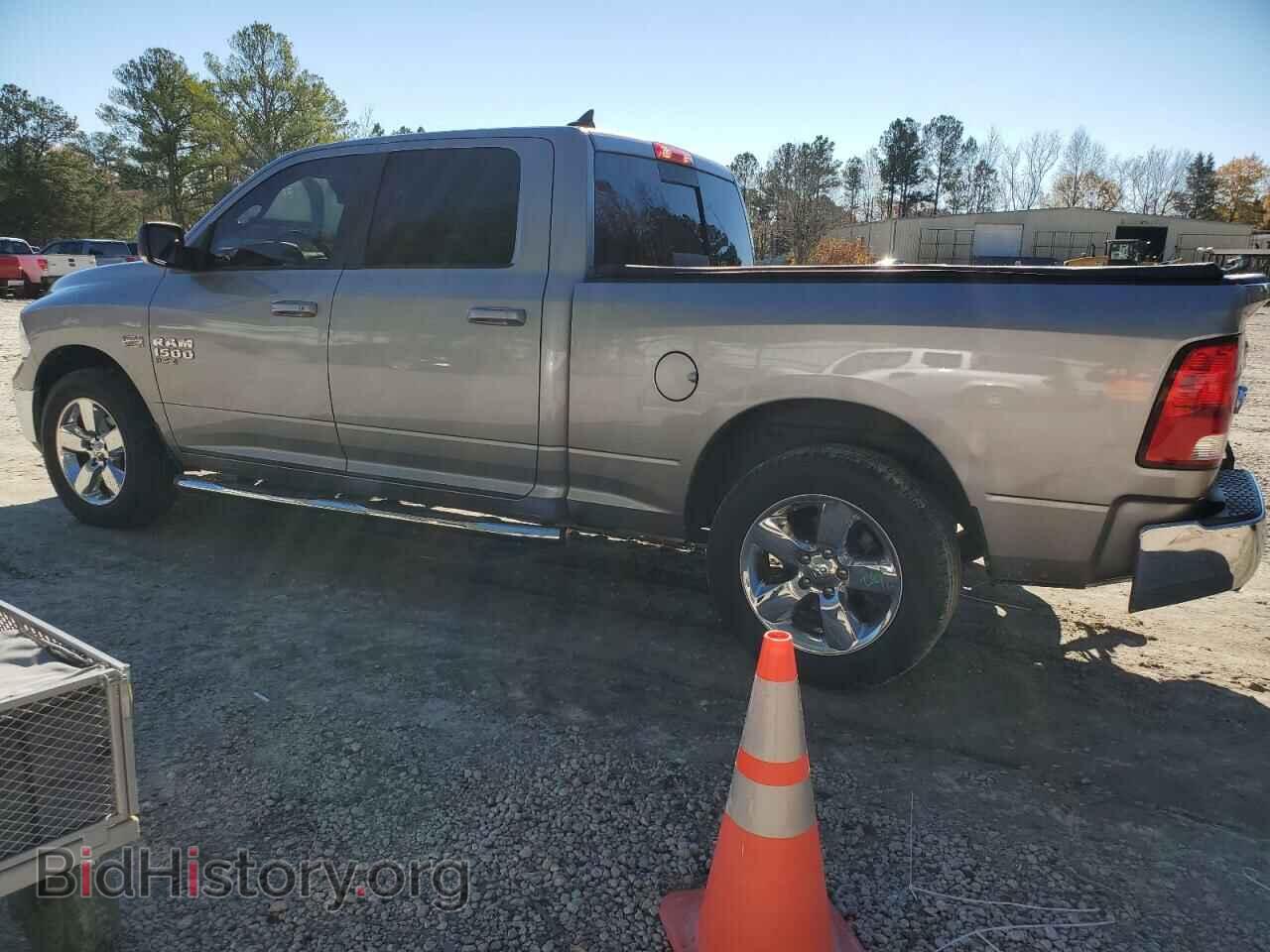 2019 RAM 1500 - VIN: 1C6RR6TT2KS694355 - Photo 2