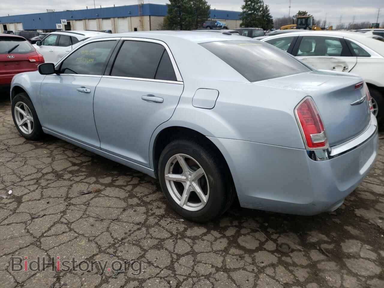 2013 CHRYSLER 300 - VIN: 2C3CCAAG6DH644033 - Фото 2