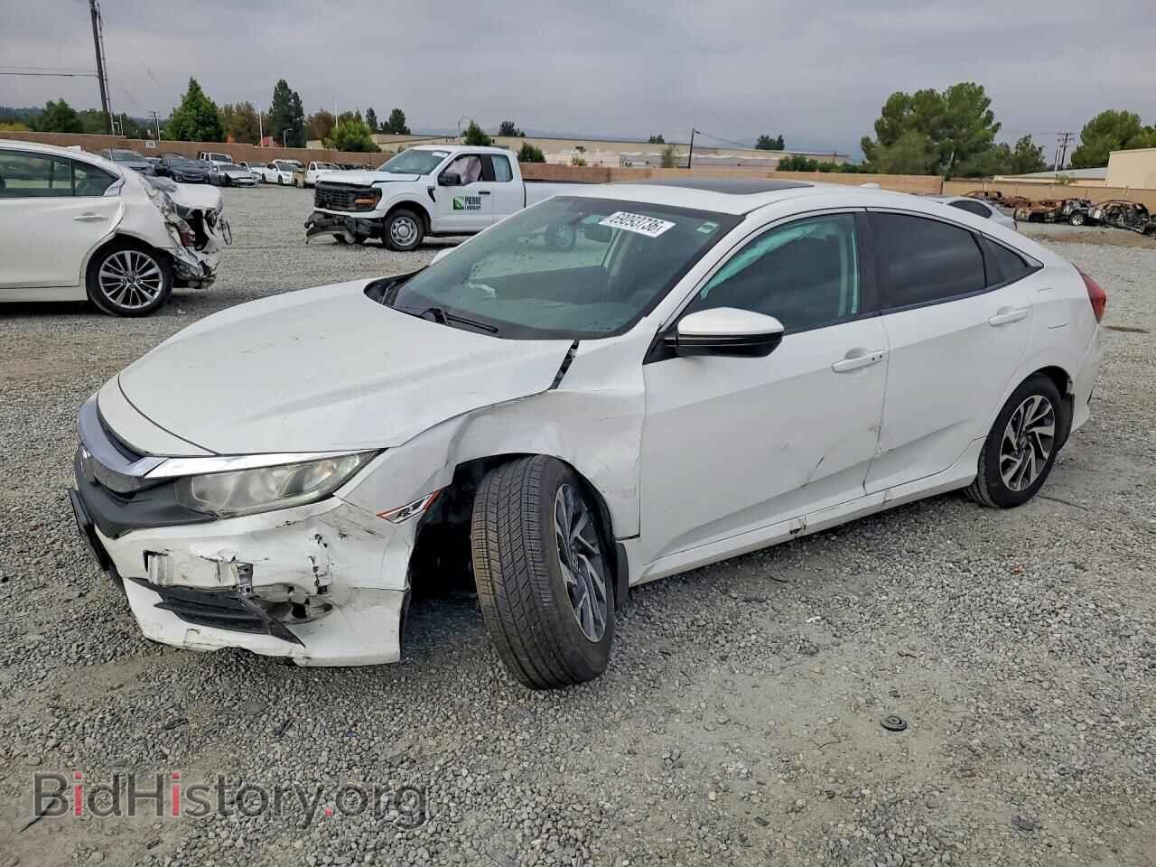 Фотография 2HGFC2F70HH558702 - HONDA CIVIC 2017