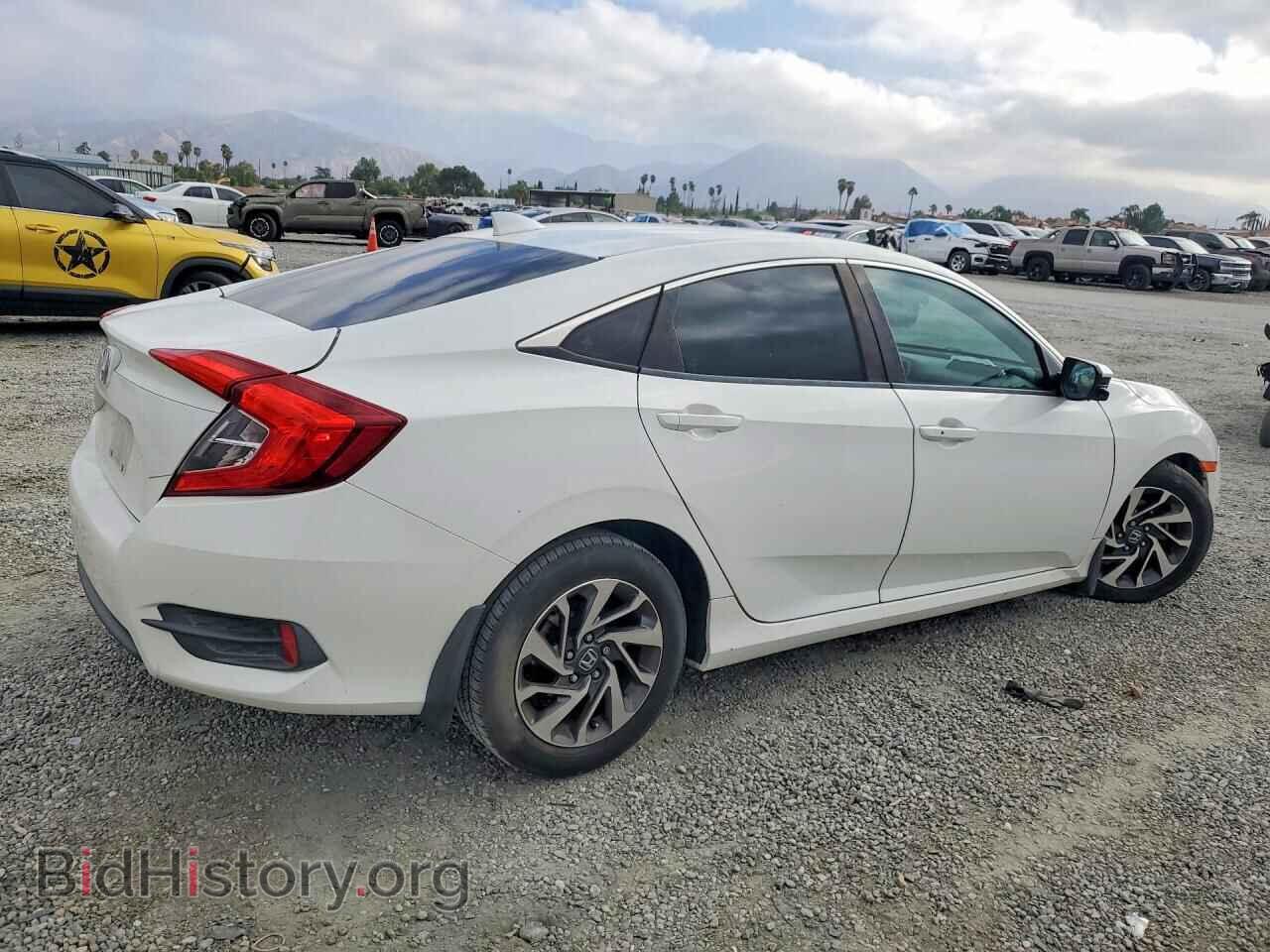 2017 HONDA CIVIC - VIN: 2HGFC2F70HH558702 - Photo 3