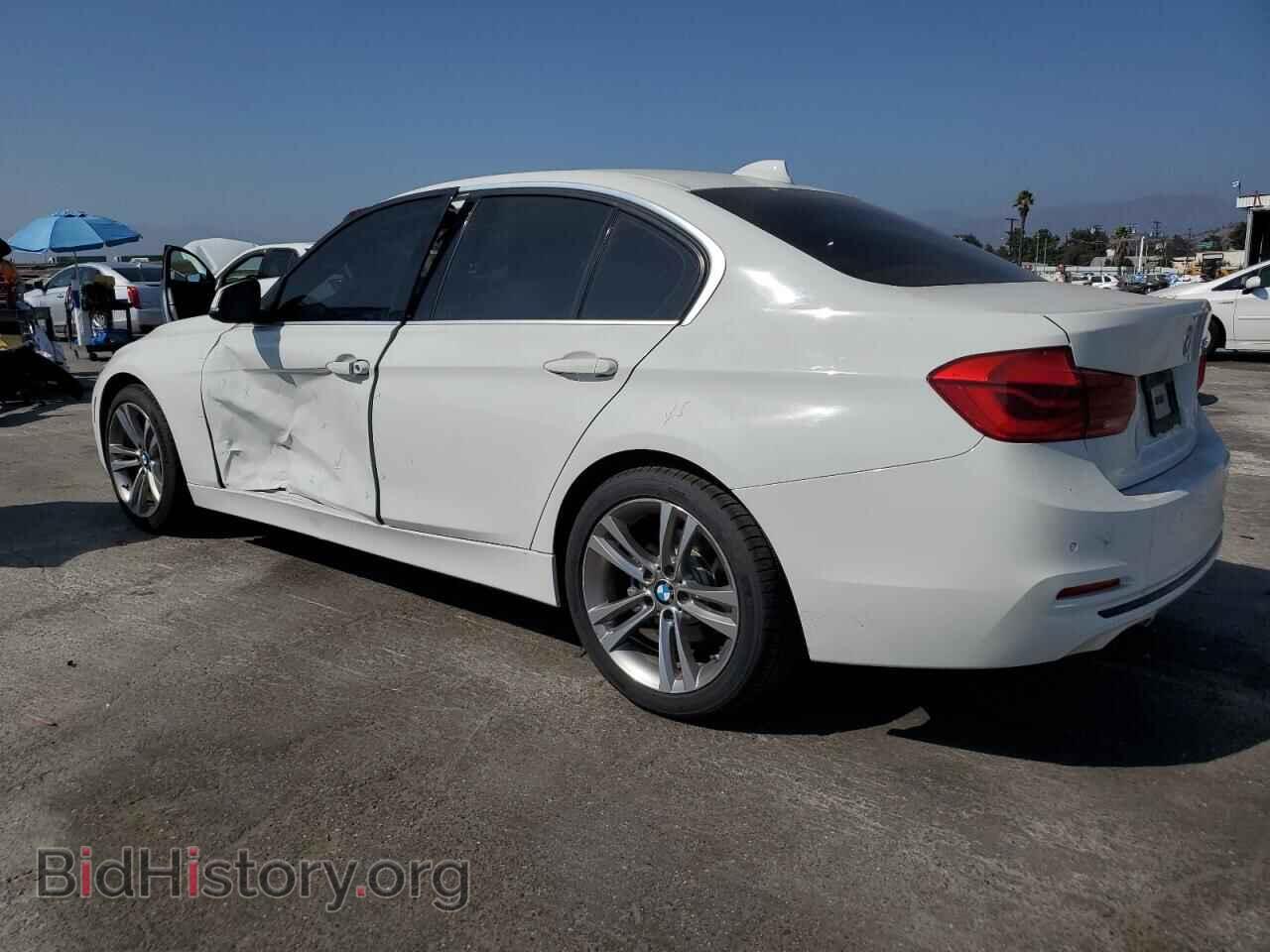 2017 BMW 3 SERIES - VIN: WBA8B9G55HNU51200 - Фото 2