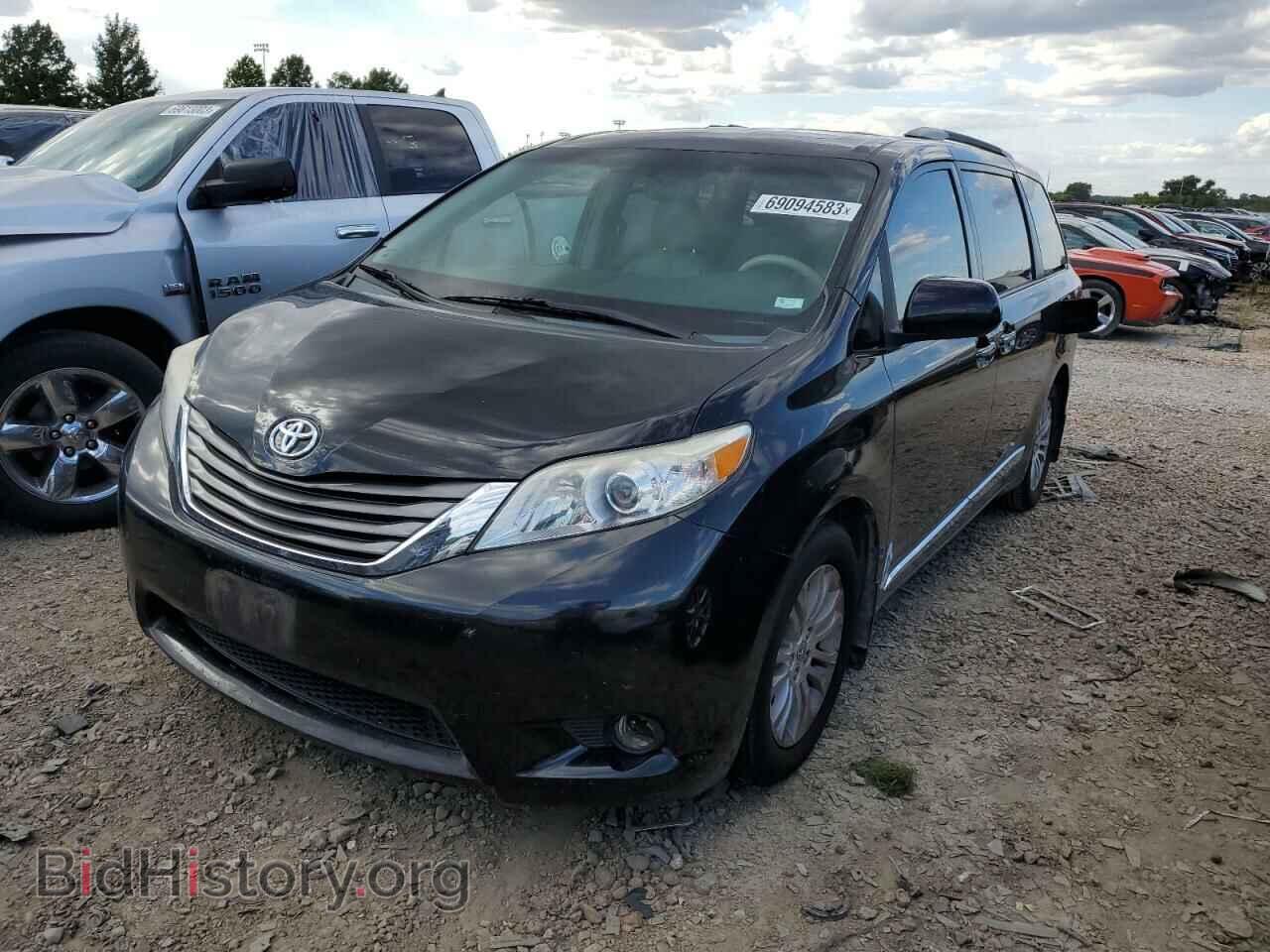 Фотография 5TDYK3DC4BS174852 - TOYOTA All Models 2011