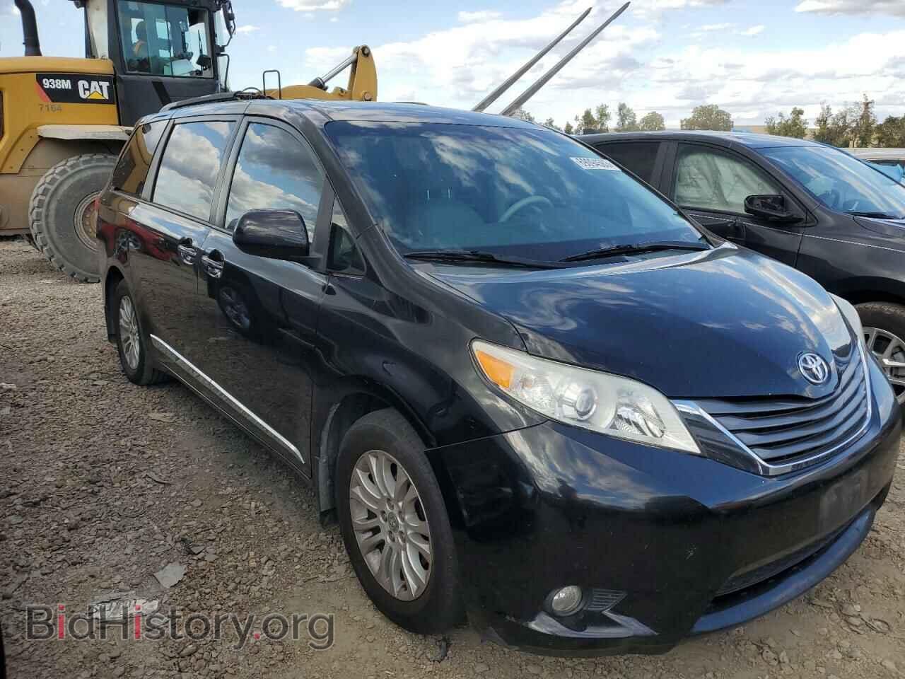 2011 TOYOTA All Models - VIN: 5TDYK3DC4BS174852 - Фото 4