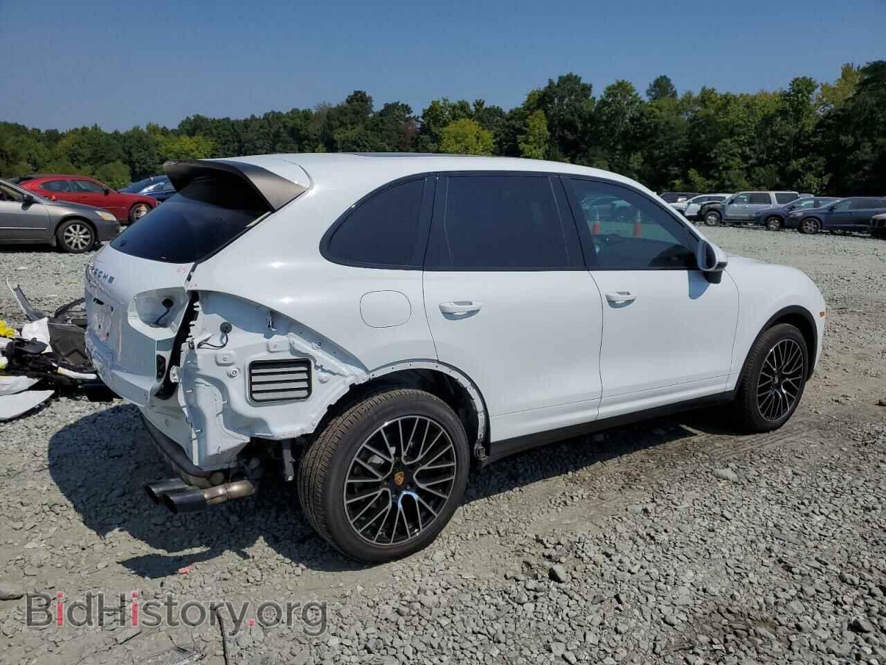 2016 PORSCHE CAYENNE - VIN: WP1AA2A20GLA02285 - Фото 3