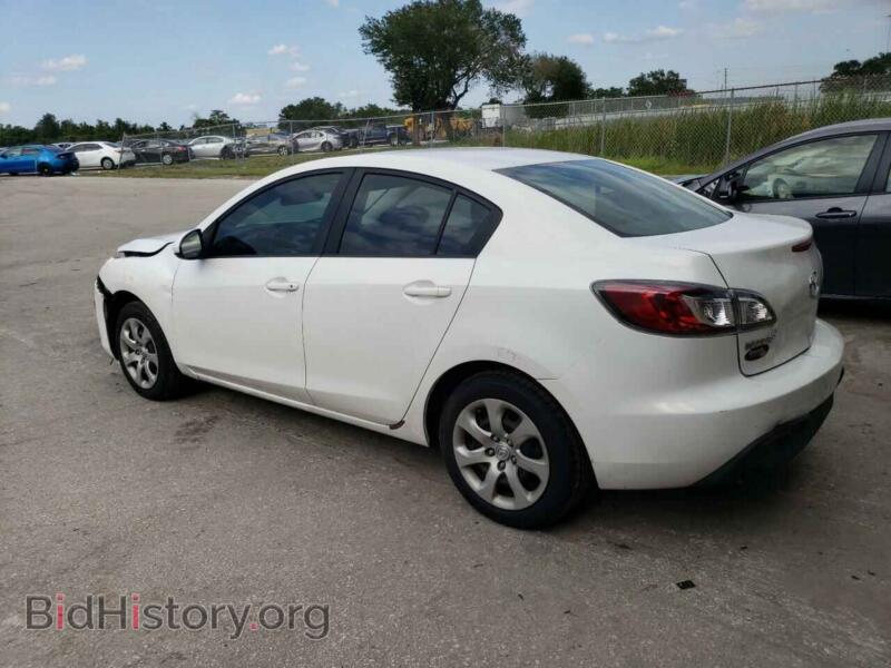 2011 Mazda 3 (VIN JM1BL1UF7B1375787) — фото 2 из 12