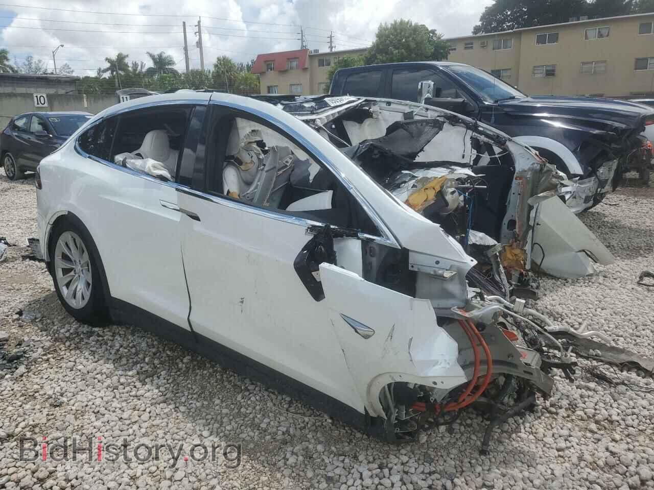 2017 TESLA MODEL X - VIN: 5YJXCAE21HF078564 - Photo 4