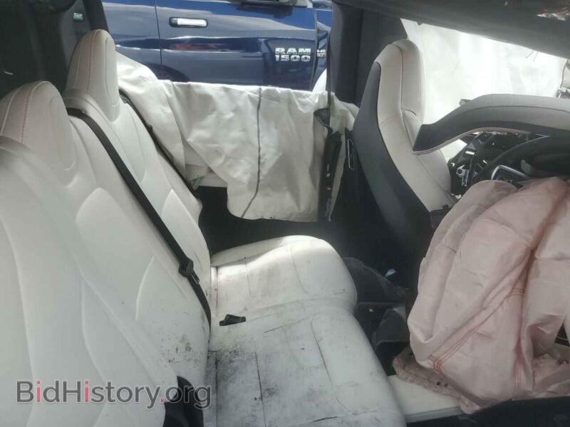 2017 Tesla MODEL X (VIN 5YJXCAE21HF078564) — photo 10 of 12