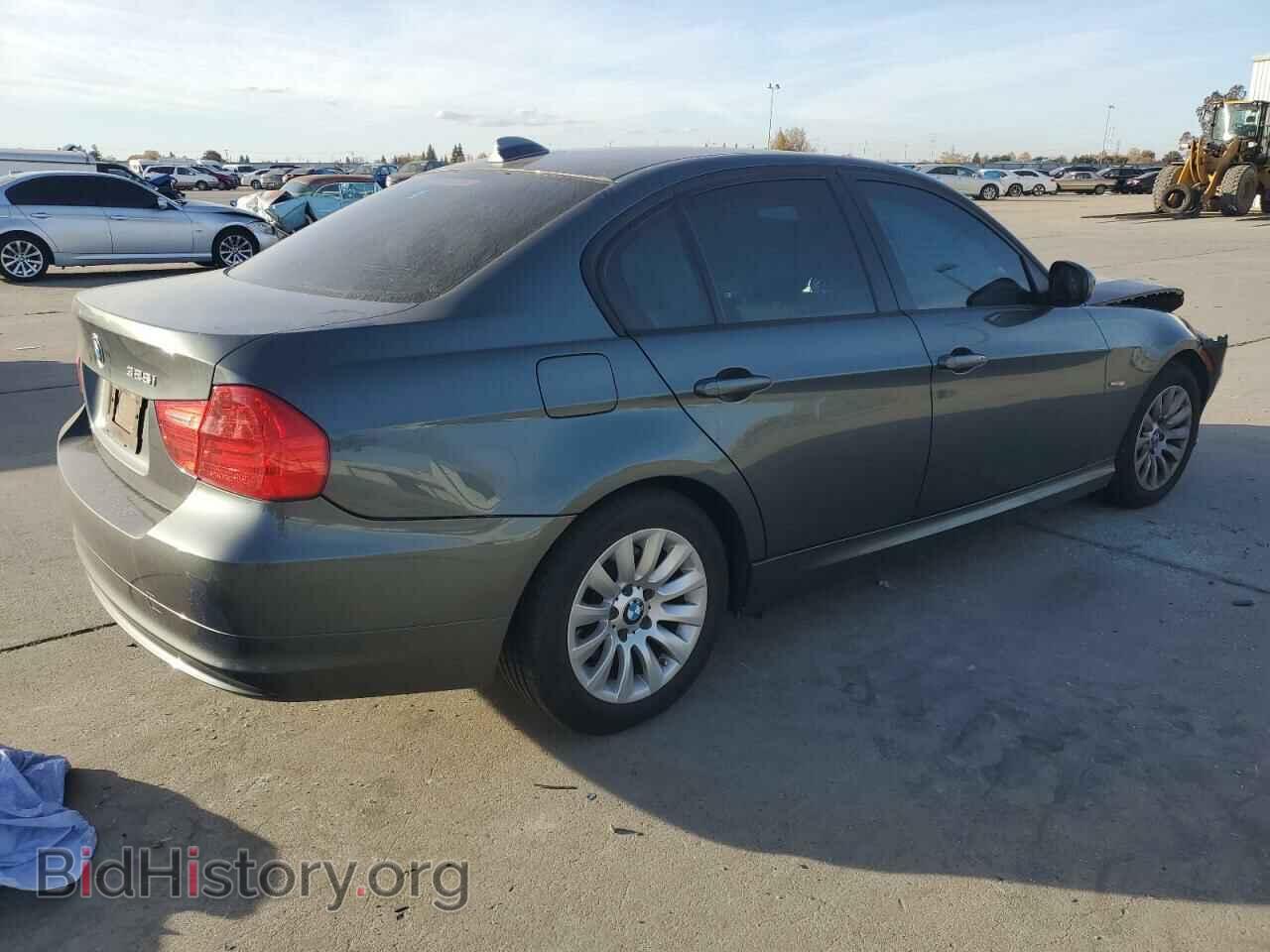 2009 BMW 3 SERIES - VIN: WBAPH53539A438026 - Фото 3