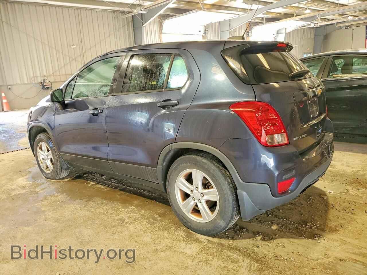 2019 CHEVROLET TRAX - VIN: 3GNCJNSB3KL195045 - Photo 2