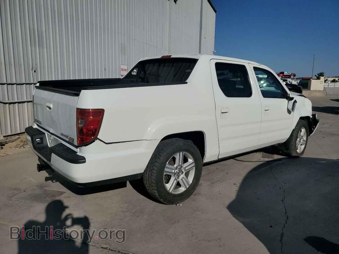 2014 HONDA RIDGELINE - VIN: 5FPYK1F59EB005767 - Фото 3