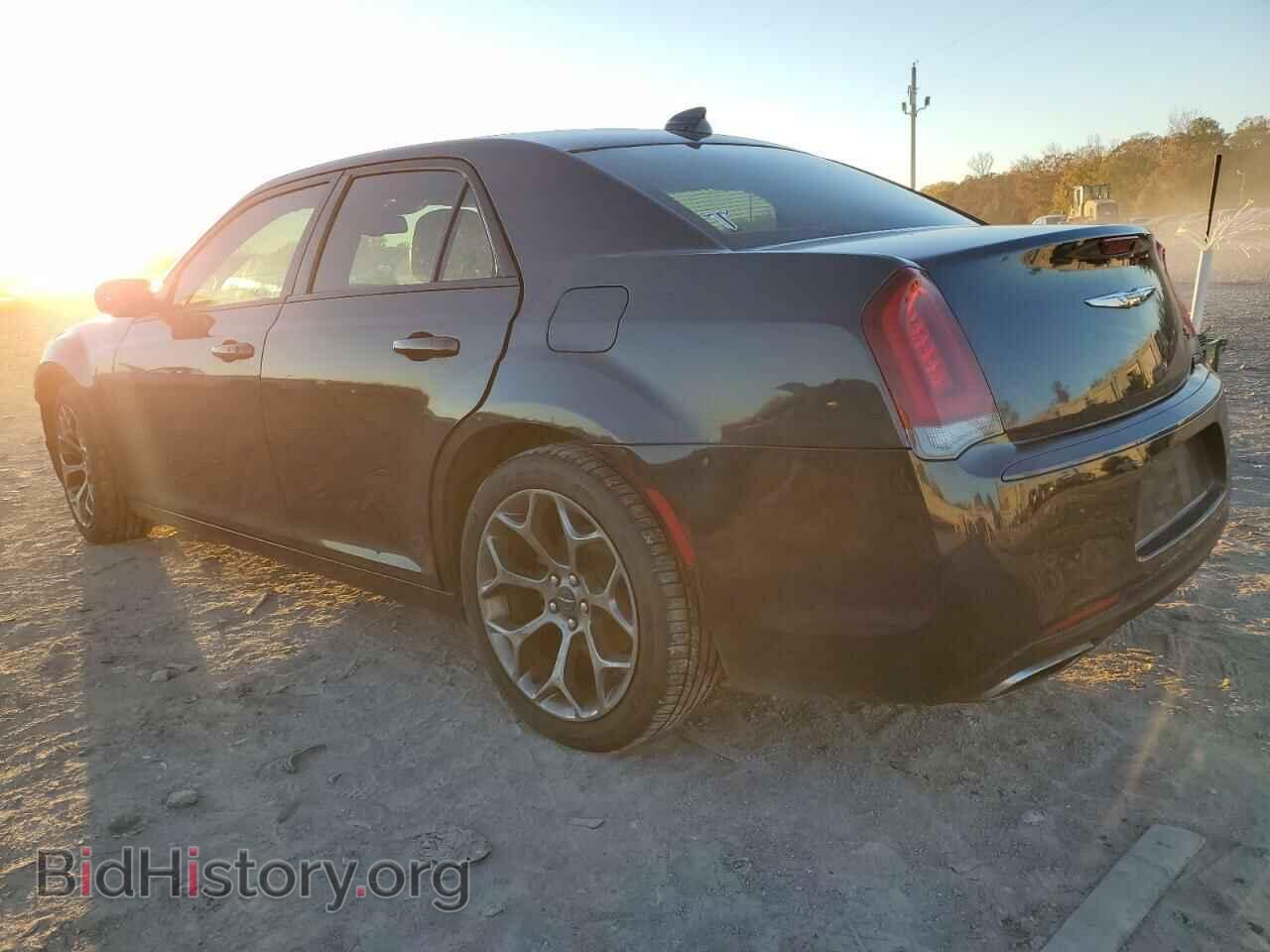 2018 CHRYSLER 300 - VIN: 2C3CCABG8JH264167 - Фото 2