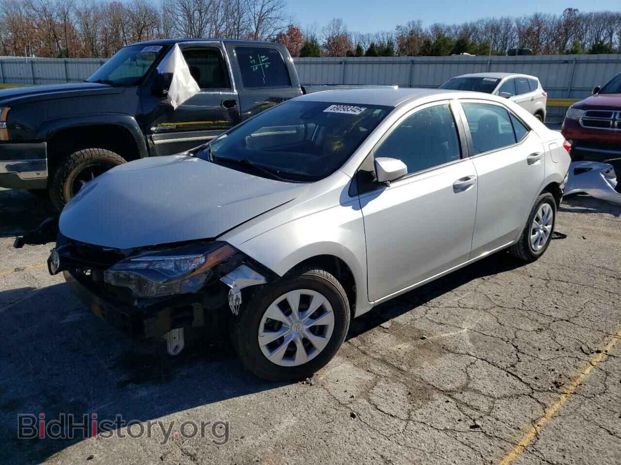 Photo 5YFBURHE2HP653884 - TOYOTA COROLLA 2017