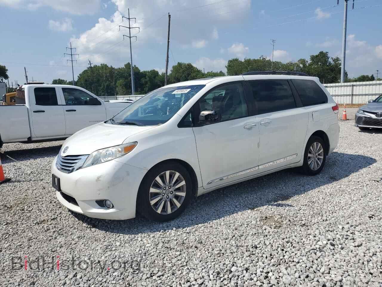 Photo 5TDDK3DC3BS026996 - TOYOTA All Models 2011