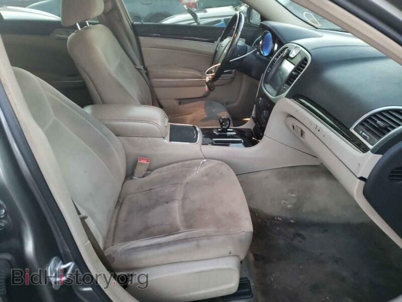 2012 Chrysler 300 (VIN 2C3CCAAG3CH165194) — фото 5 из 10