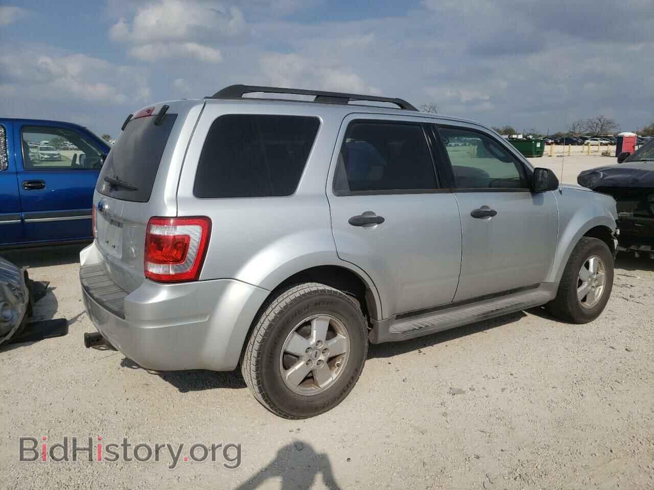 2010 FORD ESCAPE - VIN: 1FMCU0D71AKD32426 - Фото 3