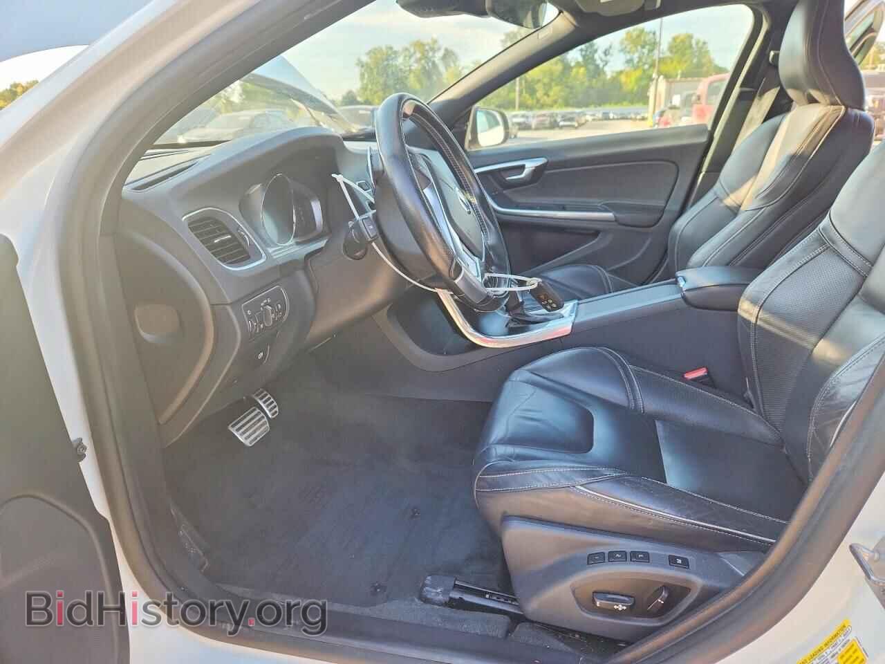 2017 VOLVO S60 - VIN: YV149MTS5H2422142 - Photo 7