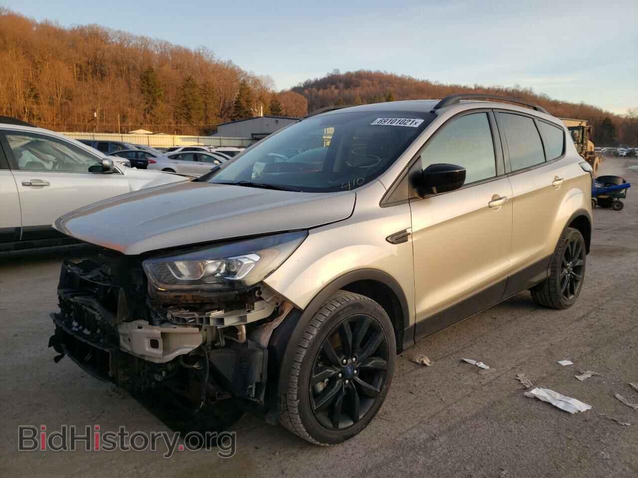 2017 FORD ESCAPE - VIN: 1FMCU9GD3HUB76488 - Фото 2