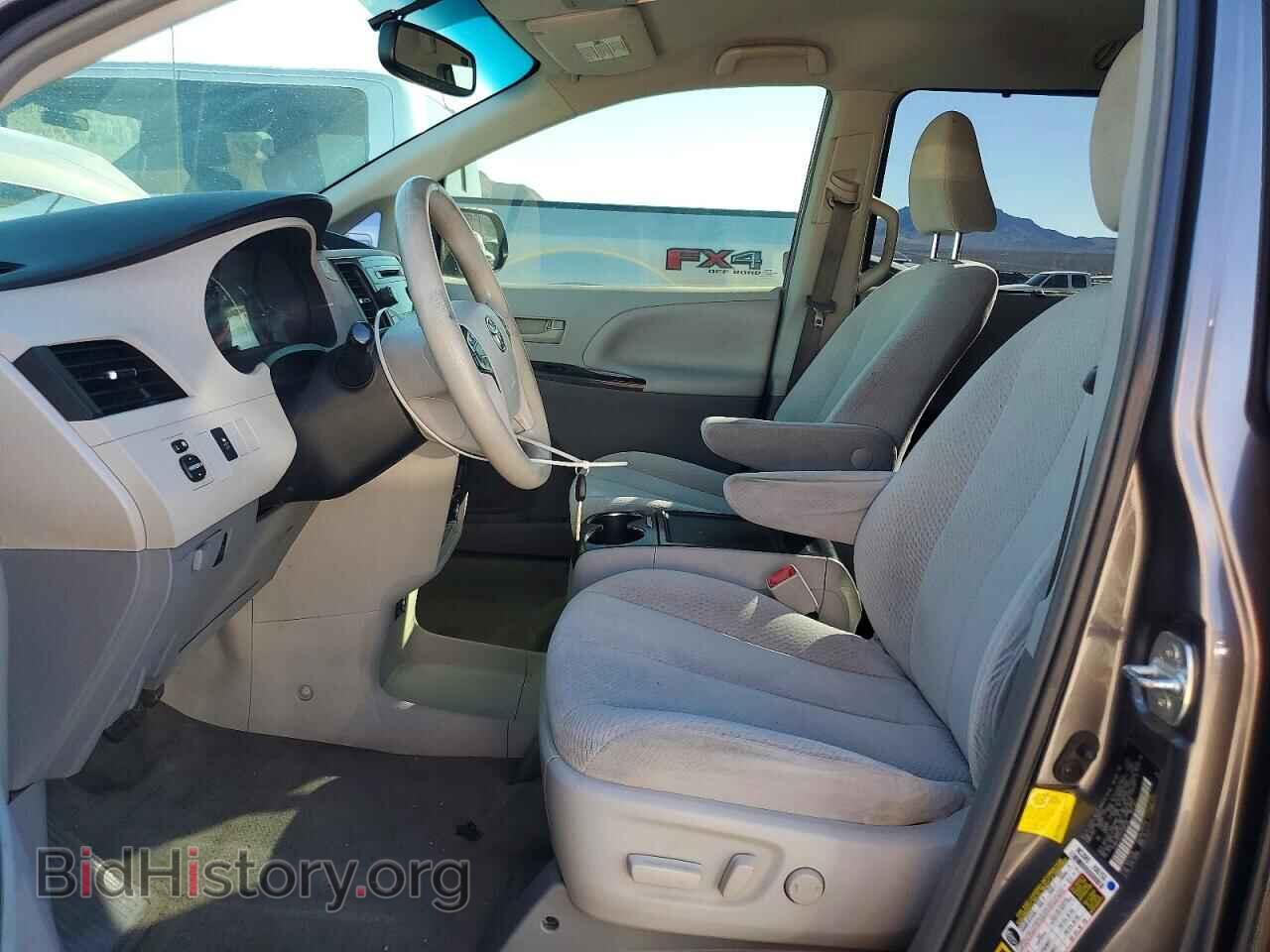 2012 TOYOTA SIENNA - VIN: 5TDKK3DCXCS206534 - Фото 7