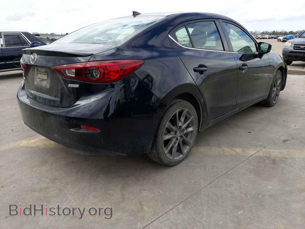2018 MAZDA 3 - VIN: 3MZBN1V38JM186806 - Фото 4