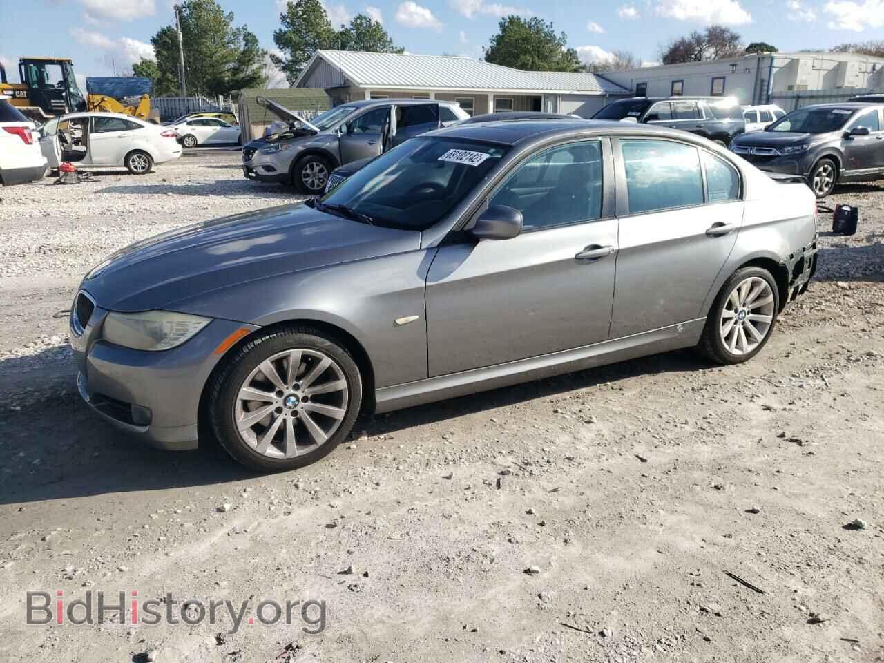 Photo WBAPH7C50BE852827 - BMW 3 SERIES 2011