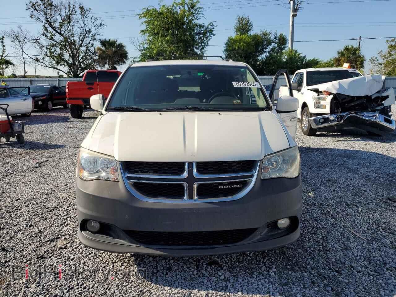2011 DODGE CARAVAN - VIN: 2D4RN5DG2BR661442 - Фото 5