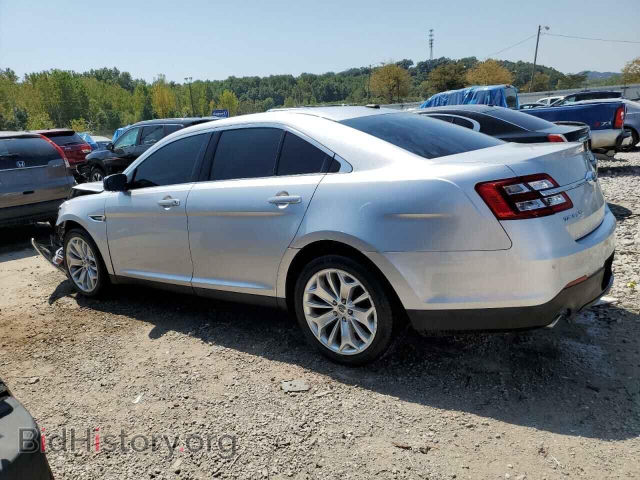 2013 FORD TAURUS - VIN: 1FAHP2F88DG201476 - Фото 2