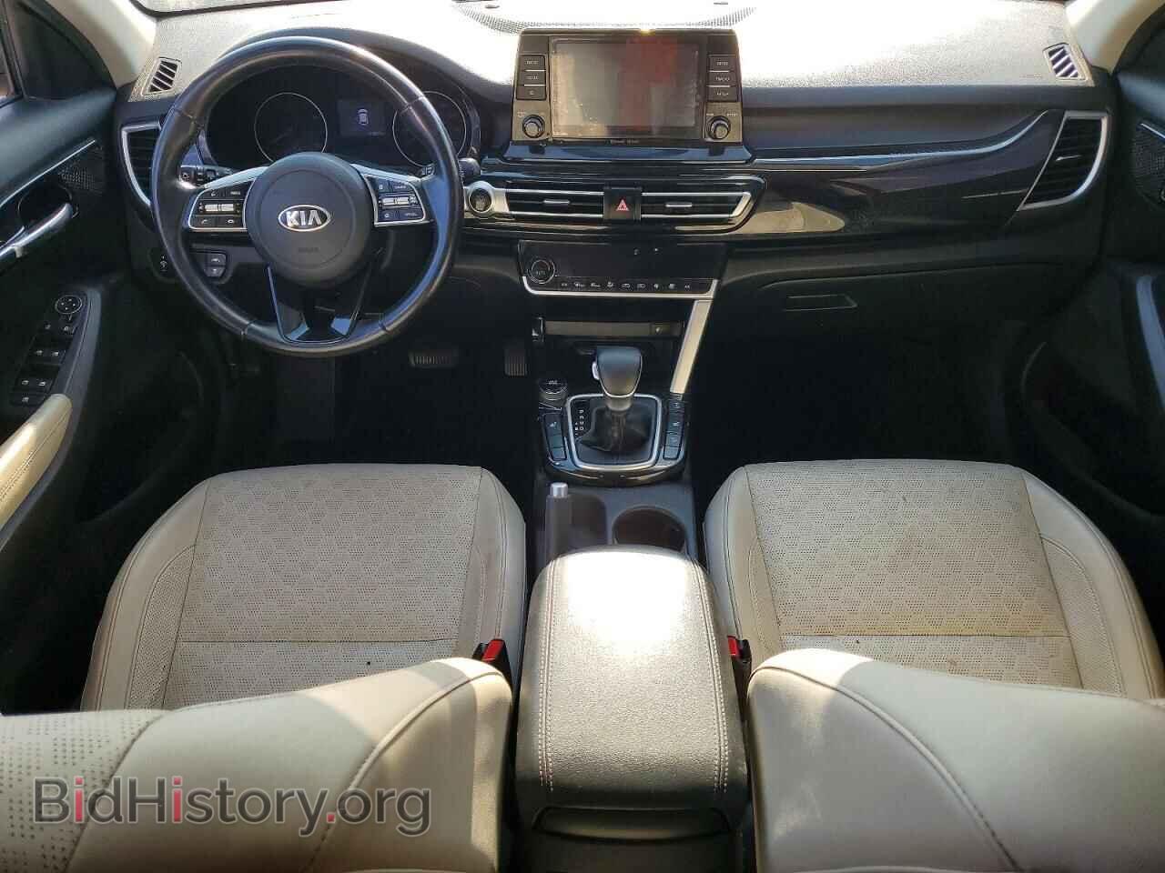 2021 KIA SELTOS - VIN: KNDERCAA9M7106223 - Photo 8