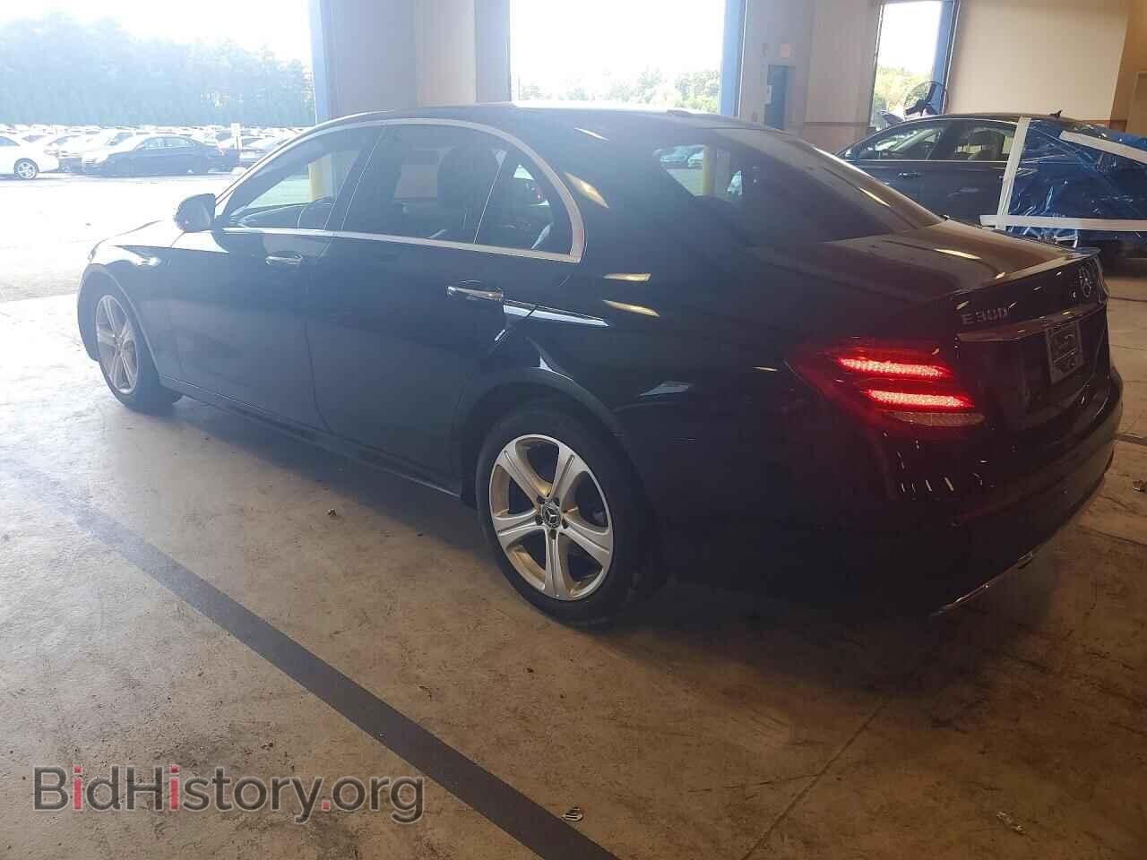 2018 MERCEDES-BENZ E-CLASS - VIN: WDDZF4KB7JA369709 - Фото 2