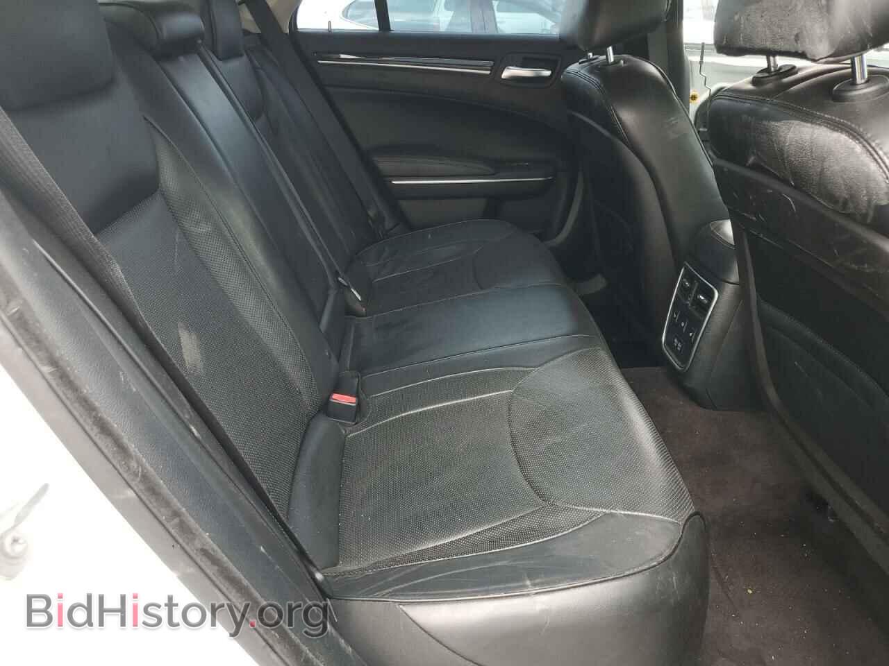 2016 CHRYSLER 300 - VIN: 2C3CCAEG3GH320441 - Фото 10