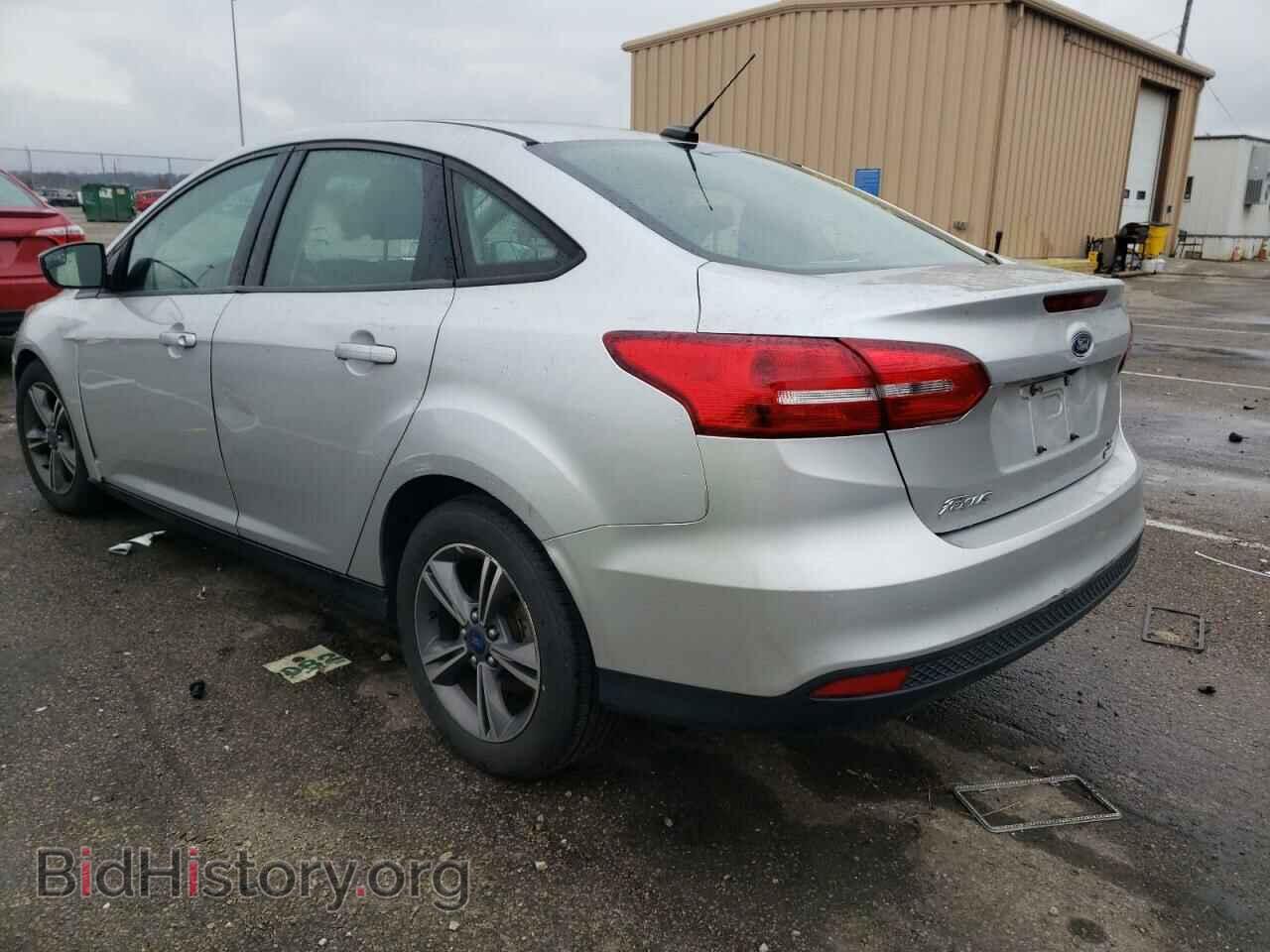 2018 FORD FOCUS - VIN: 1FADP3FE0JL203185 - Фото 2