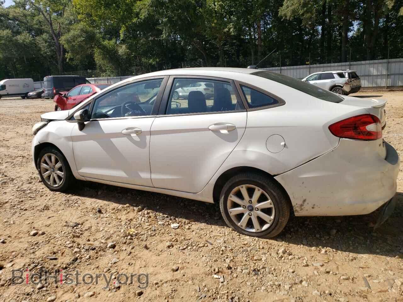 2011 FORD FIESTA - VIN: 3FADP4BJ4BM223500 - Фото 2