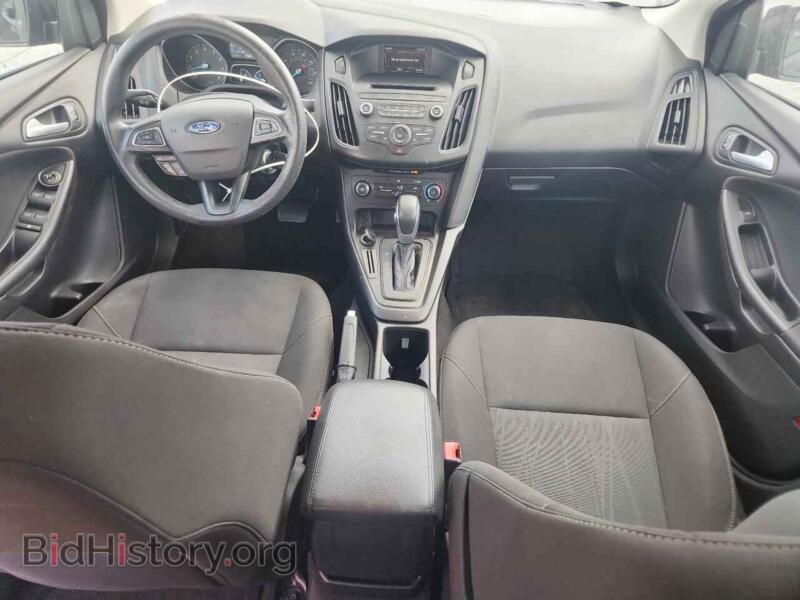 2017 Ford FOCUS (VIN 1FADP3F22HL320203) — фото 8 из 12