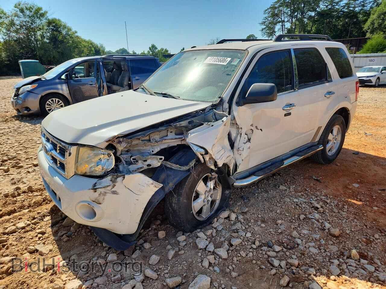 Фотография 1FMCU0DG9AKA31645 - FORD ESCAPE 2010