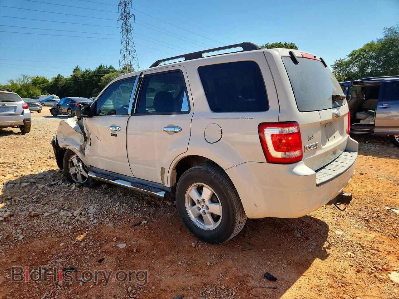 2010 FORD ESCAPE - VIN: 1FMCU0DG9AKA31645 - Фото 2