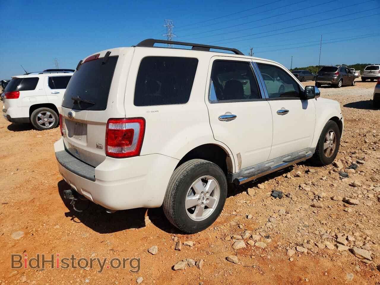 2010 FORD ESCAPE - VIN: 1FMCU0DG9AKA31645 - Фото 3