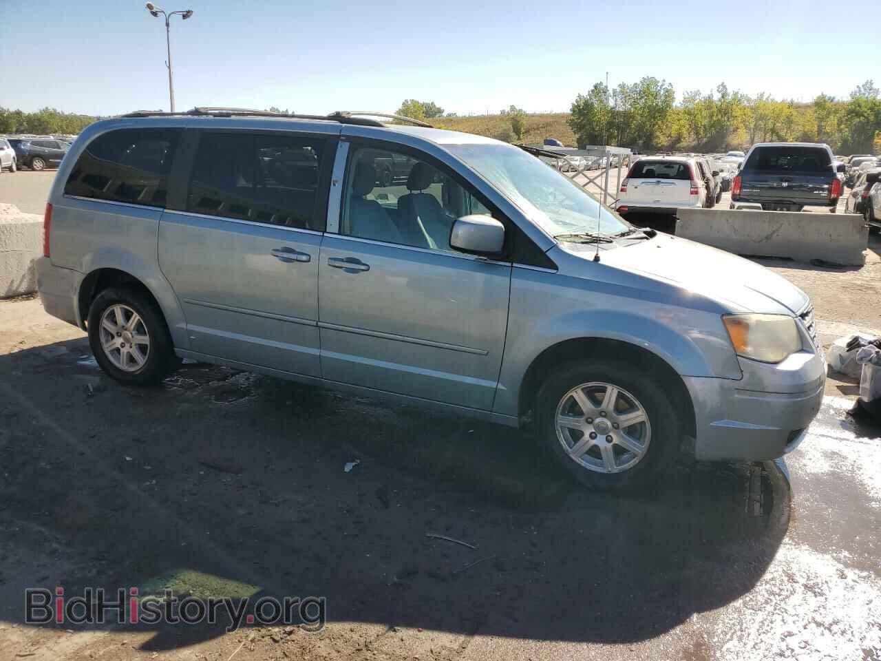 2008 CHRYSLER MINIVAN - VIN: 2A8HR54P28R777044 - Фото 4