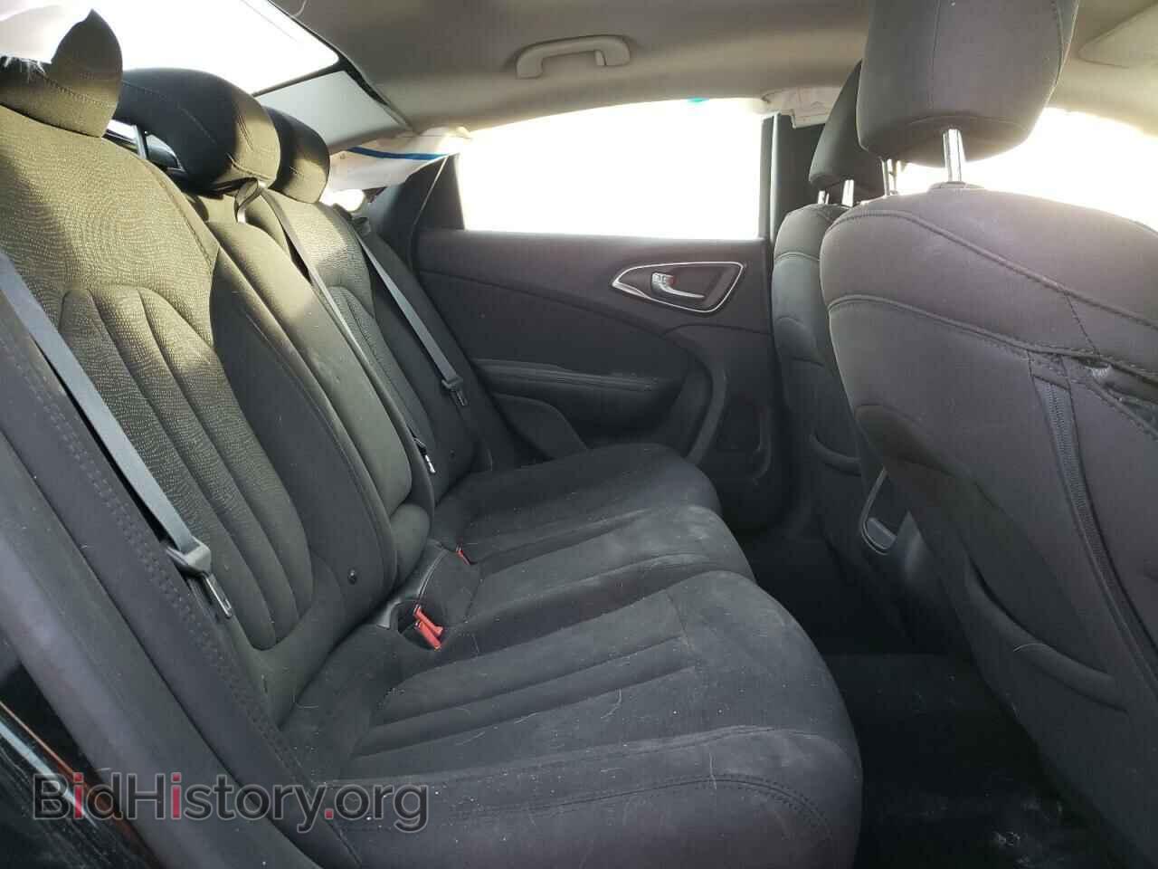 2016 CHRYSLER 200 - VIN: 1C3CCCAB1GN121899 - Фото 6