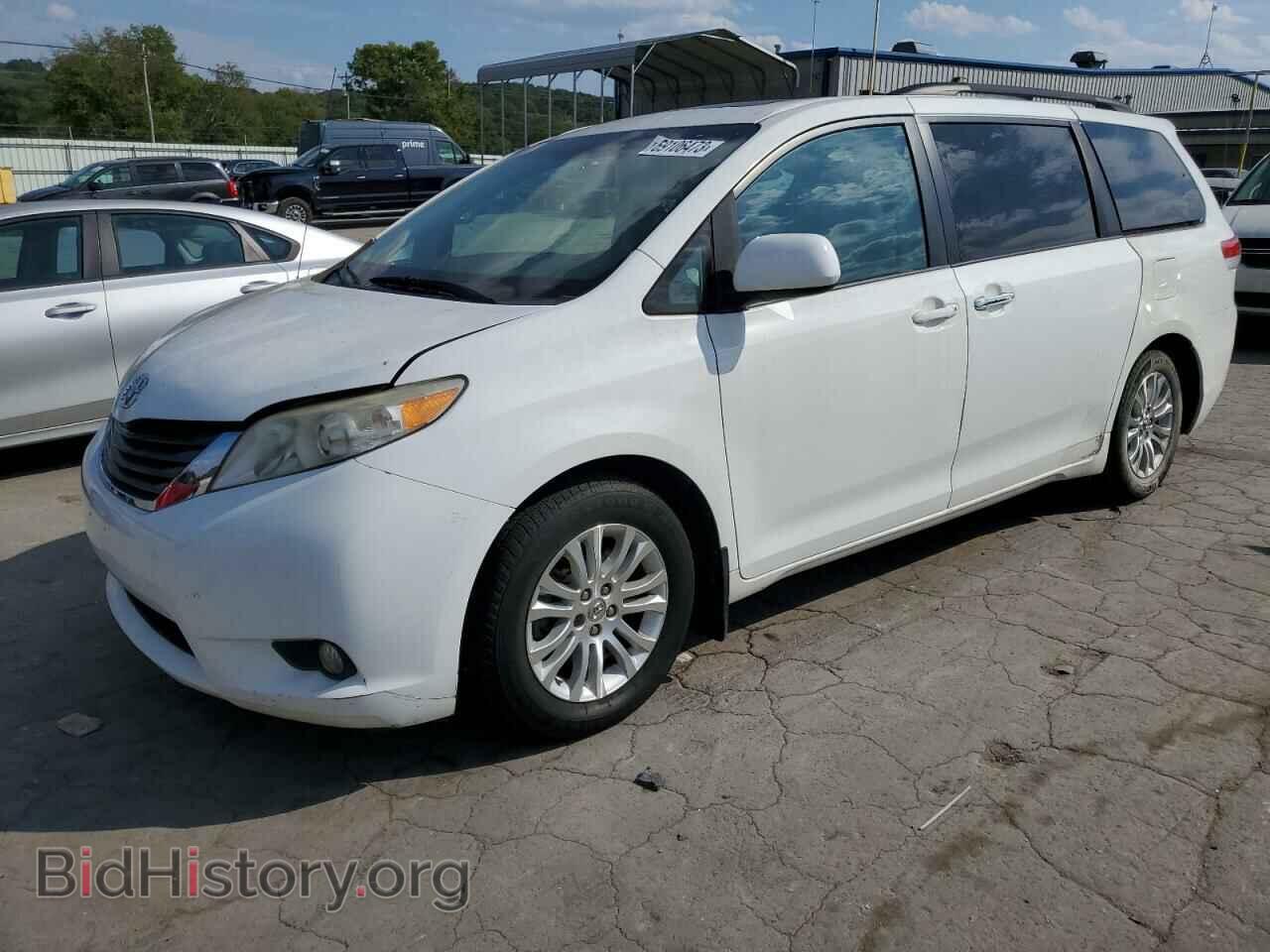 Photo 5TDYK3DC4CS231147 - TOYOTA All Models 2012