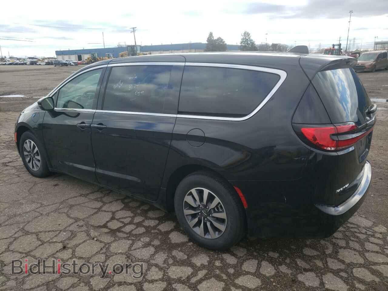 2022 CHRYSLER PACIFICA - VIN: 2C4RC1L77NR136975 - Photo 2
