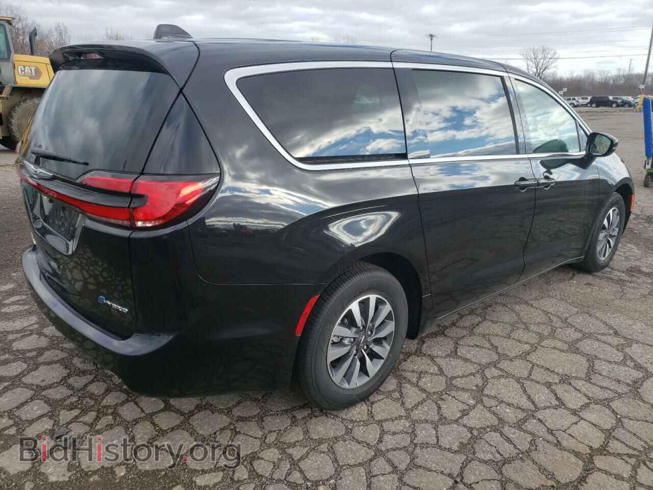 2022 CHRYSLER PACIFICA - VIN: 2C4RC1L77NR136975 - Photo 3