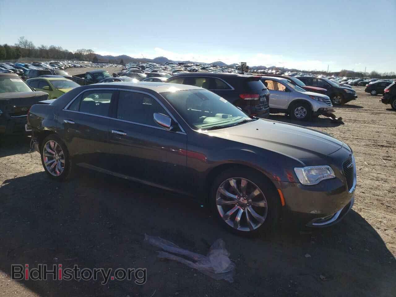 2017 CHRYSLER 300 - VIN: 2C3CCAET2HH526817 - Фото 4