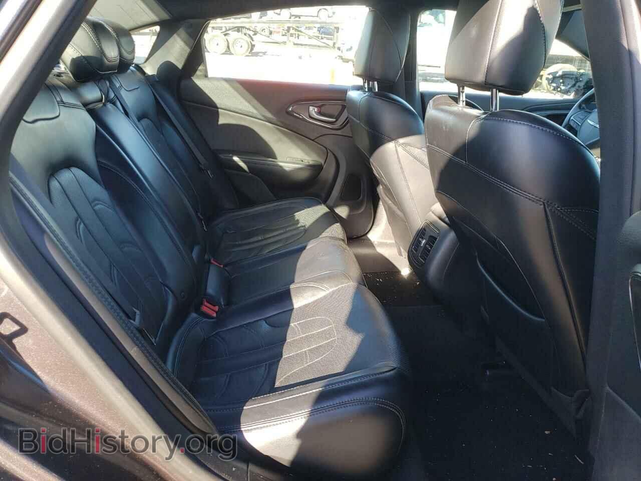 2016 CHRYSLER 200 - VIN: 1C3CCCBB3GN107100 - Фото 10