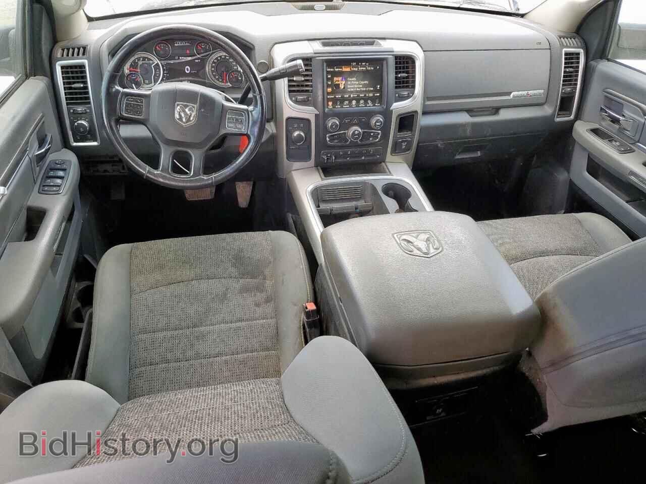 2017 RAM All Models - VIN: 3C6UR5ML5HG648554 - Photo 8