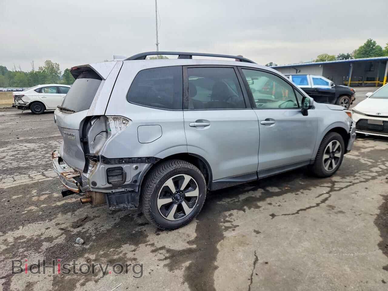 2017 SUBARU FORESTER - VIN: JF2SJAEC6HH519874 - Фото 3
