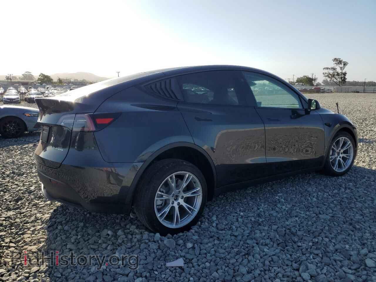 2024 TESLA MODEL Y - VIN: 7SAYGDEE5RF032390 - Фото 3