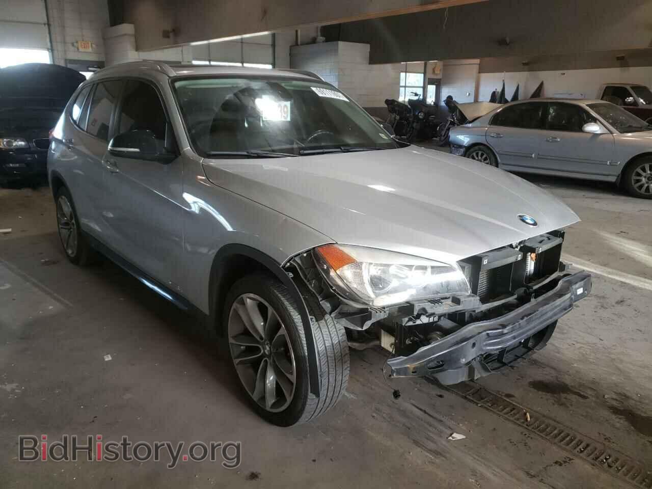 Фотография WBAVM1C55DVW42100 - BMW X1 2013