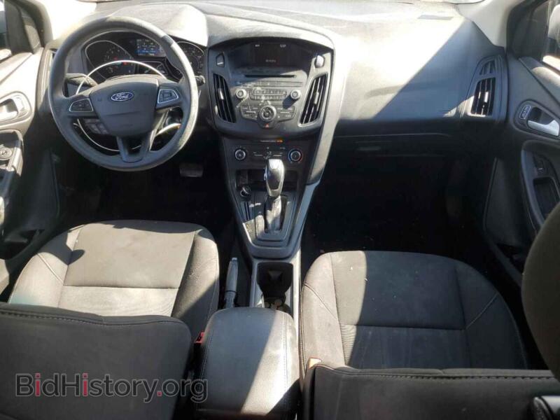 2016 Ford FOCUS (VIN 1FADP3K22GL389025) — фото 8 из 12