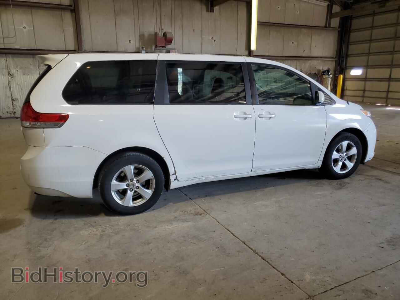 2012 TOYOTA SIENNA - VIN: 5TDKA3DC2CS013300 - Фото 3