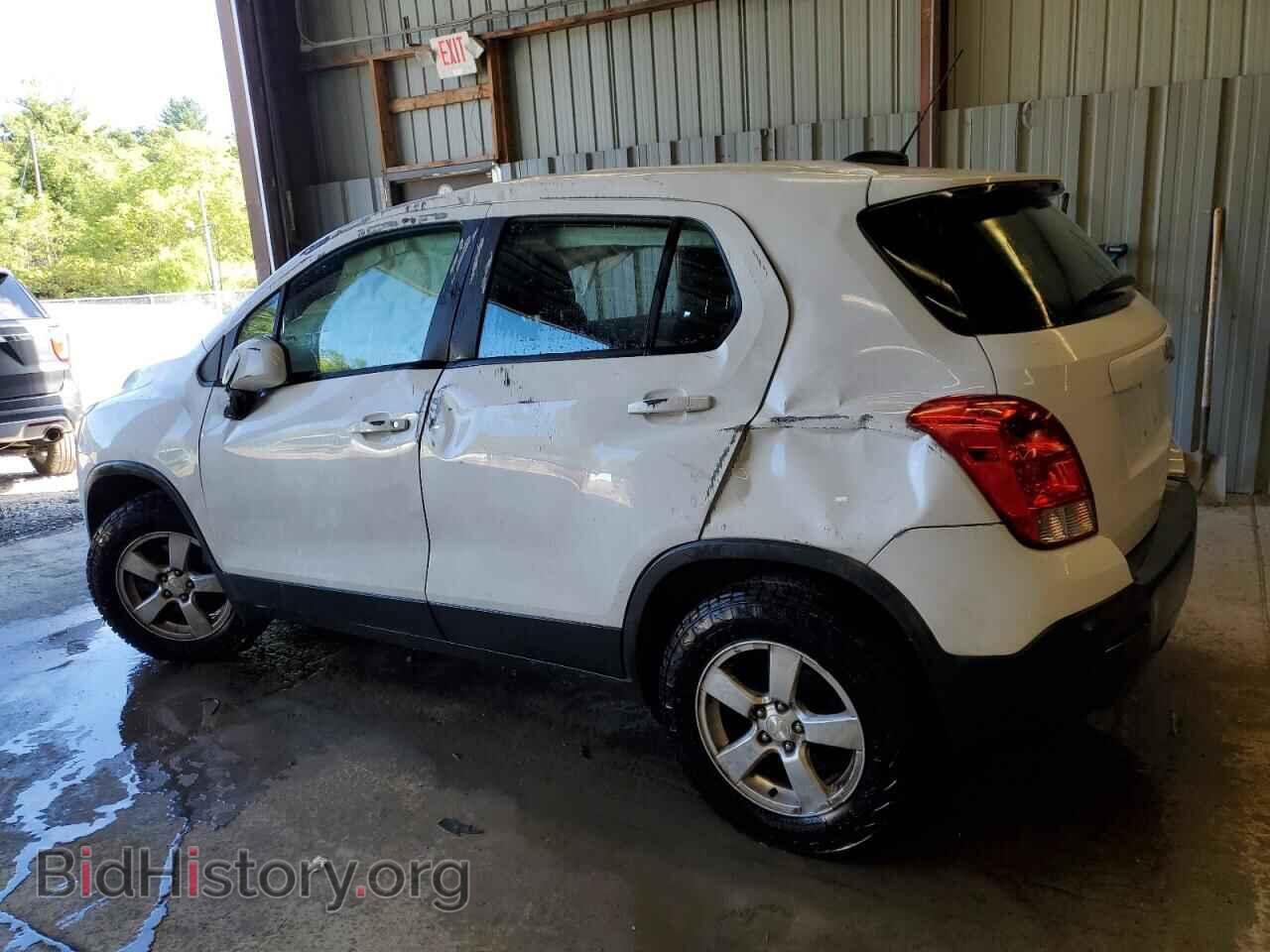 2016 CHEVROLET TRAX - VIN: 3GNCJNSB9GL255739 - Фото 2