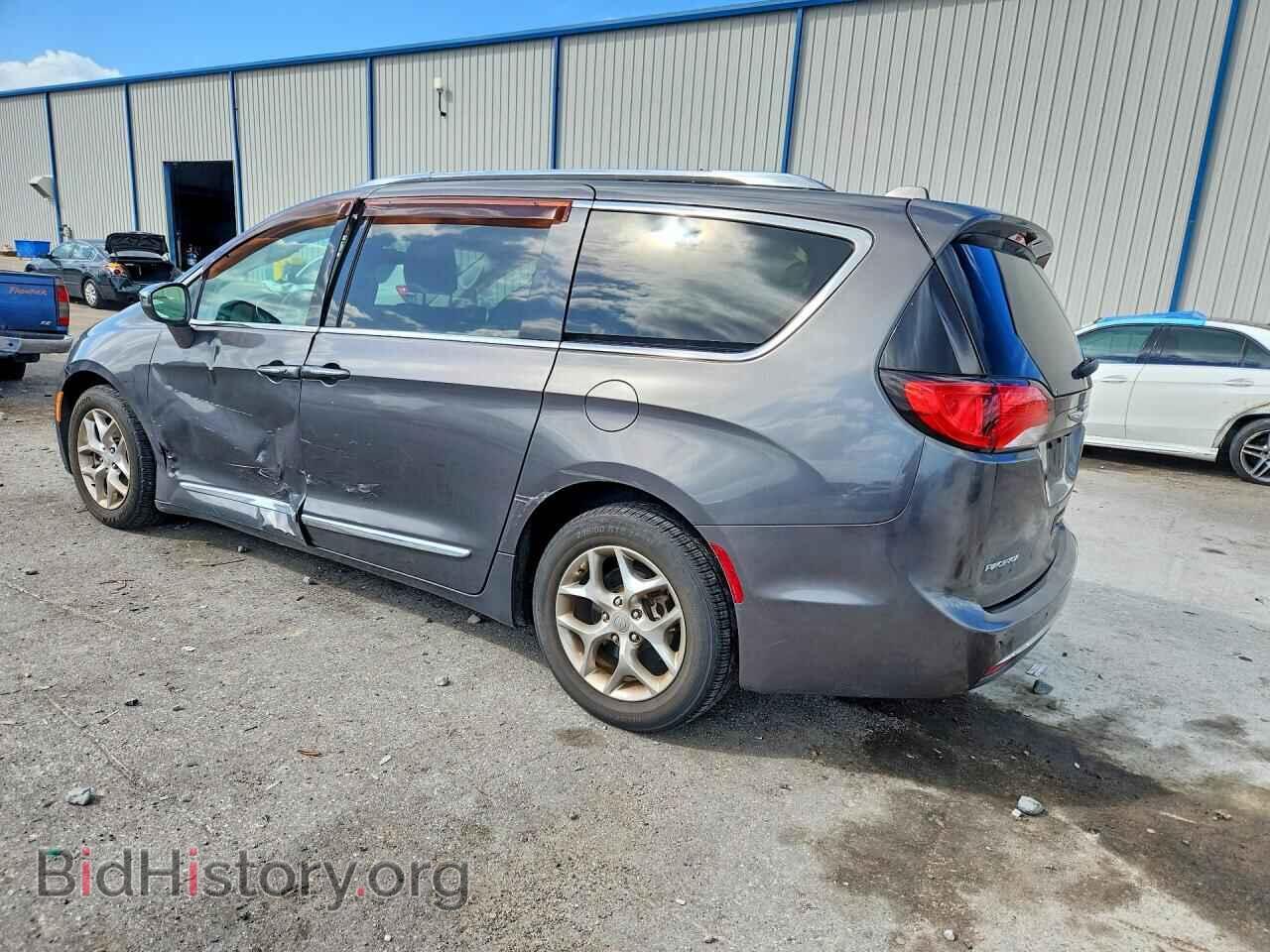2017 CHRYSLER PACIFICA - VIN: 2C4RC1GG7HR531365 - Photo 2